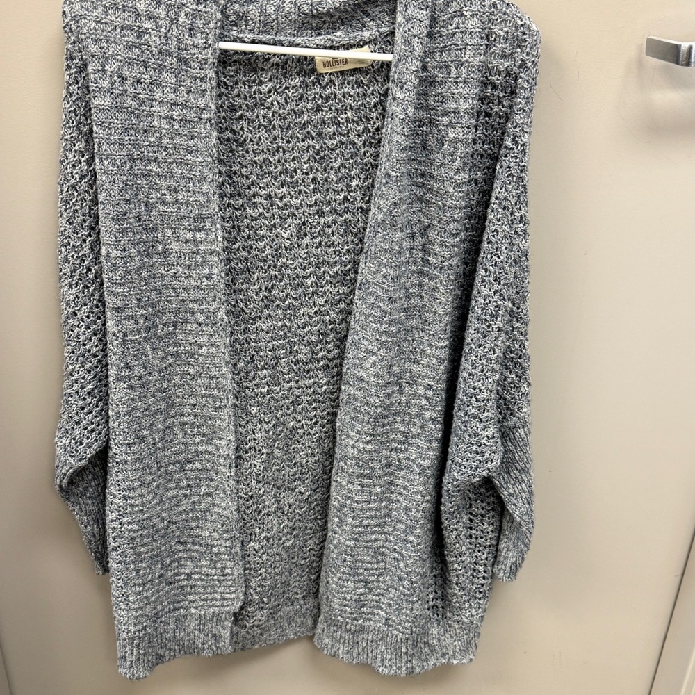 Hollister oversized knit cardigan ‎ Xs/S